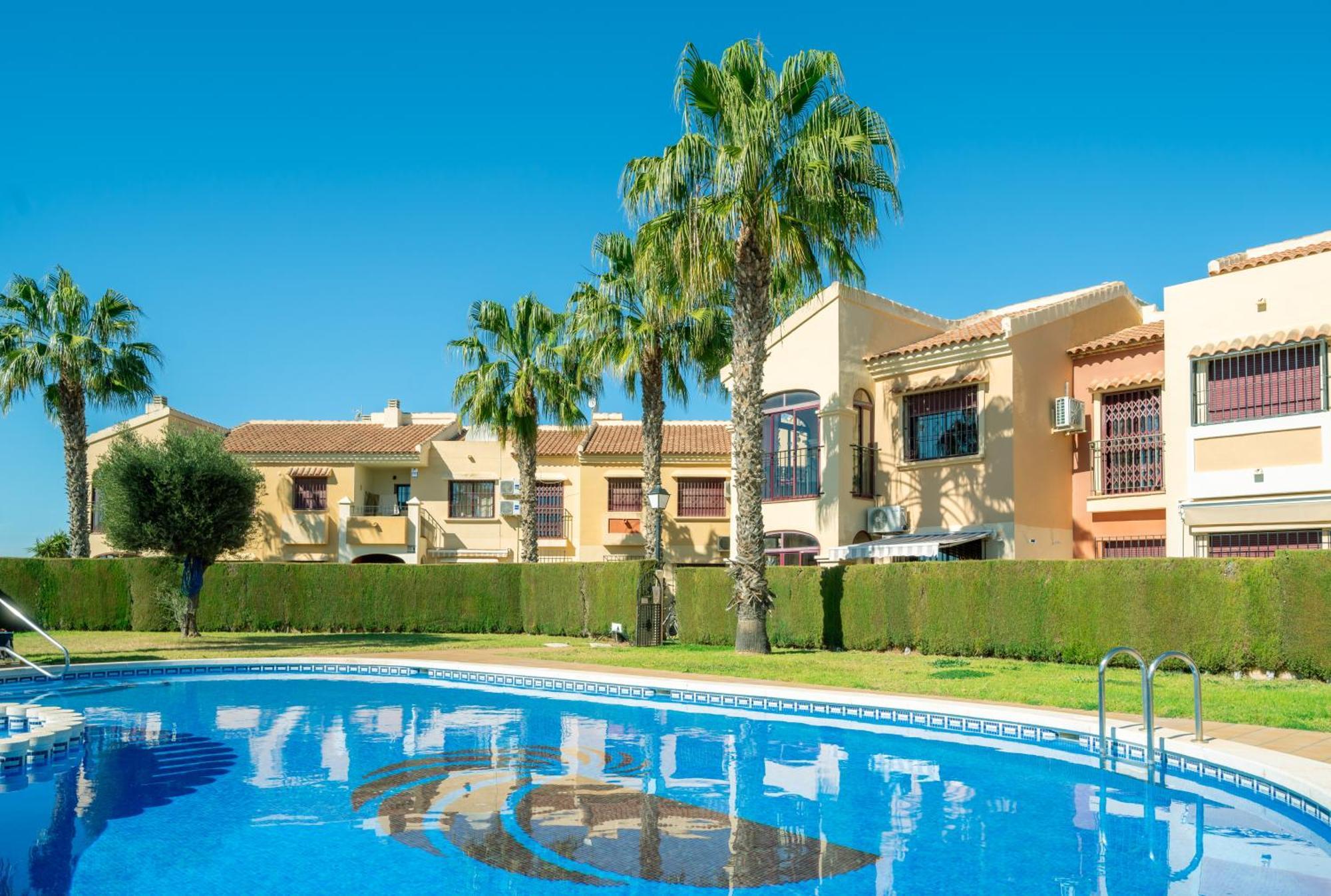 Club Salino Hideaway-Your Peaceful Retreat With Pool In Torrevieja Extérieur photo